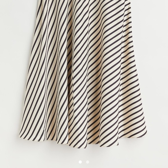 H&M skirt - Picture 2 of 5